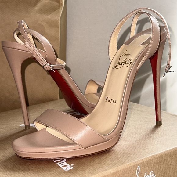 Christian Louboutin heels 7,5 / EU 38 - Picture 1 of 4
